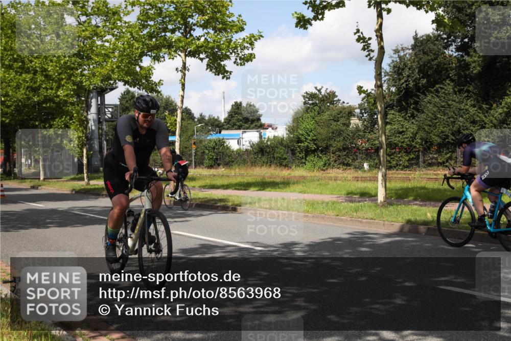 10.08.2025 - GEWOBA Citytriathlon Bremen Yannick Fuchs http://msf.ph/oto/8563968 10.08.2025 12:41:43 Radfahren 614, 619, 623, 663, 923, 926, 983 meine-sportfotos.de