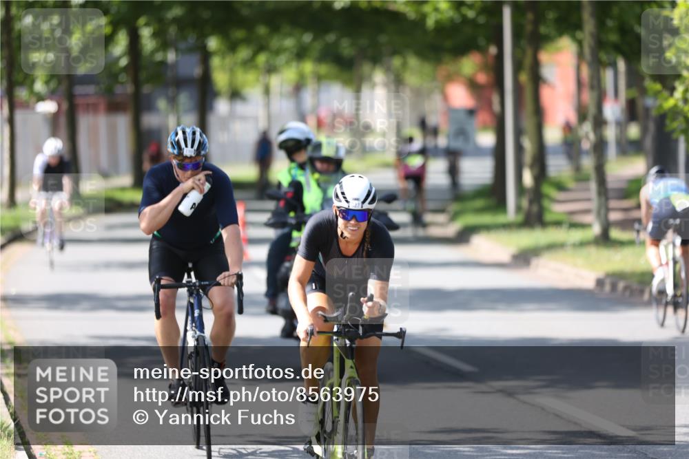 10.08.2025 - GEWOBA Citytriathlon Bremen Yannick Fuchs http://msf.ph/oto/8563975 10.08.2025 14:39:17 Radfahren 18, 94, 130, 174, 281, 283, 427 meine-sportfotos.de
