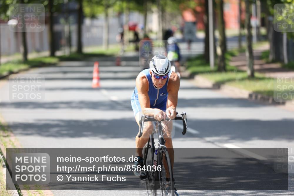 10.08.2025 - GEWOBA Citytriathlon Bremen Yannick Fuchs http://msf.ph/oto/8564036 10.08.2025 14:39:37 Radfahren 80, 84, 90, 94, 101, 124, 126, 215, 281, 334 meine-sportfotos.de