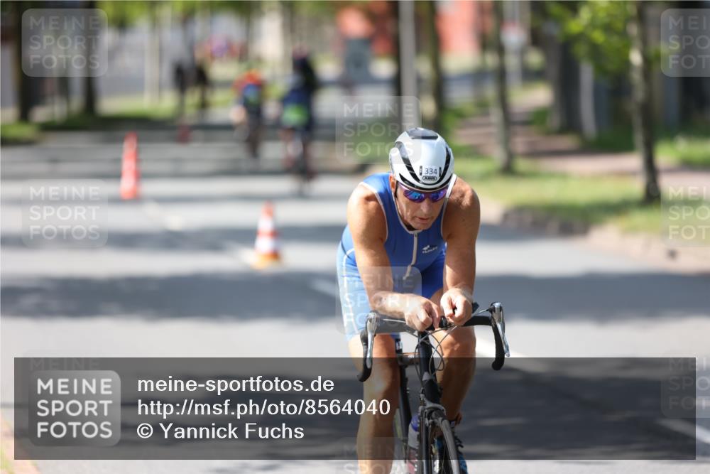 10.08.2025 - GEWOBA Citytriathlon Bremen Yannick Fuchs http://msf.ph/oto/8564040 10.08.2025 14:39:37 Radfahren 80, 84, 90, 94, 101, 124, 126, 215, 281, 334 meine-sportfotos.de