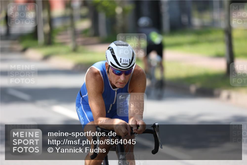 10.08.2025 - GEWOBA Citytriathlon Bremen Yannick Fuchs http://msf.ph/oto/8564045 10.08.2025 14:39:38 Radfahren 80, 84, 90, 94, 101, 124, 126, 215, 281, 334 meine-sportfotos.de