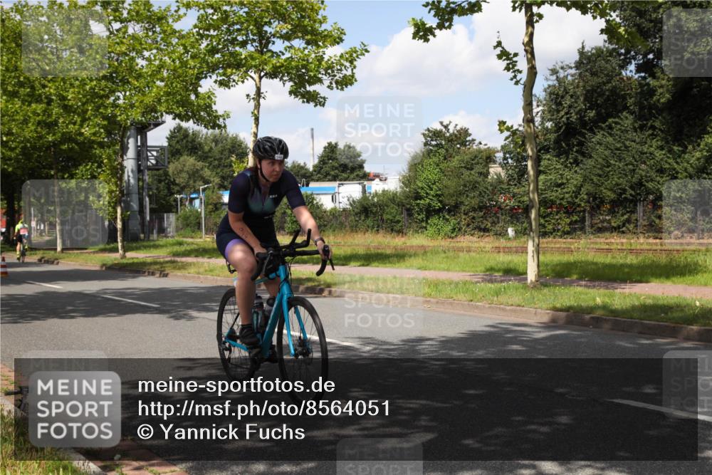 10.08.2025 - GEWOBA Citytriathlon Bremen Yannick Fuchs http://msf.ph/oto/8564051 10.08.2025 12:42:43 Radfahren 611, 850, 909, 944, 953 meine-sportfotos.de