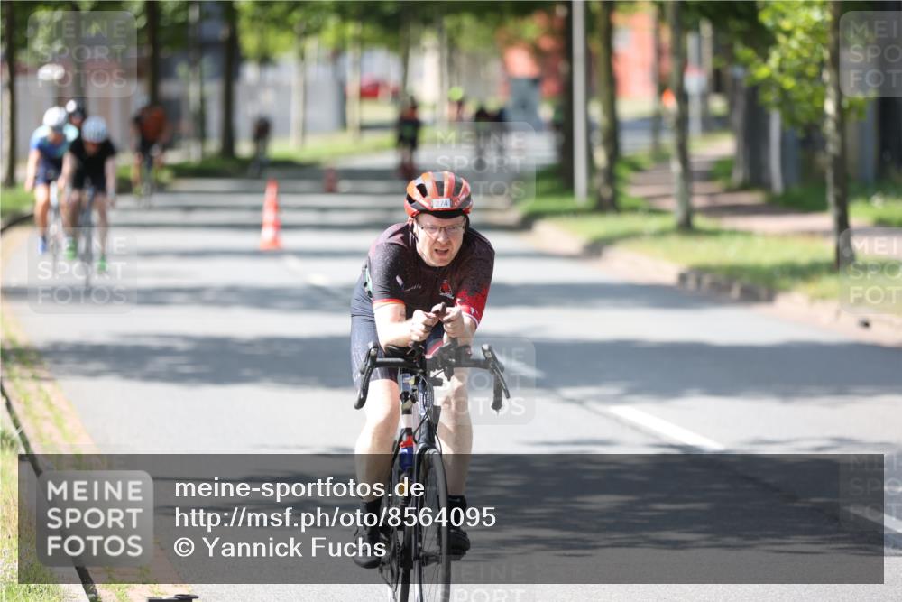 10.08.2025 - GEWOBA Citytriathlon Bremen Yannick Fuchs http://msf.ph/oto/8564095 10.08.2025 14:39:59 Radfahren 52, 59, 69, 80, 124, 139, 215, 217, 225, 274 meine-sportfotos.de