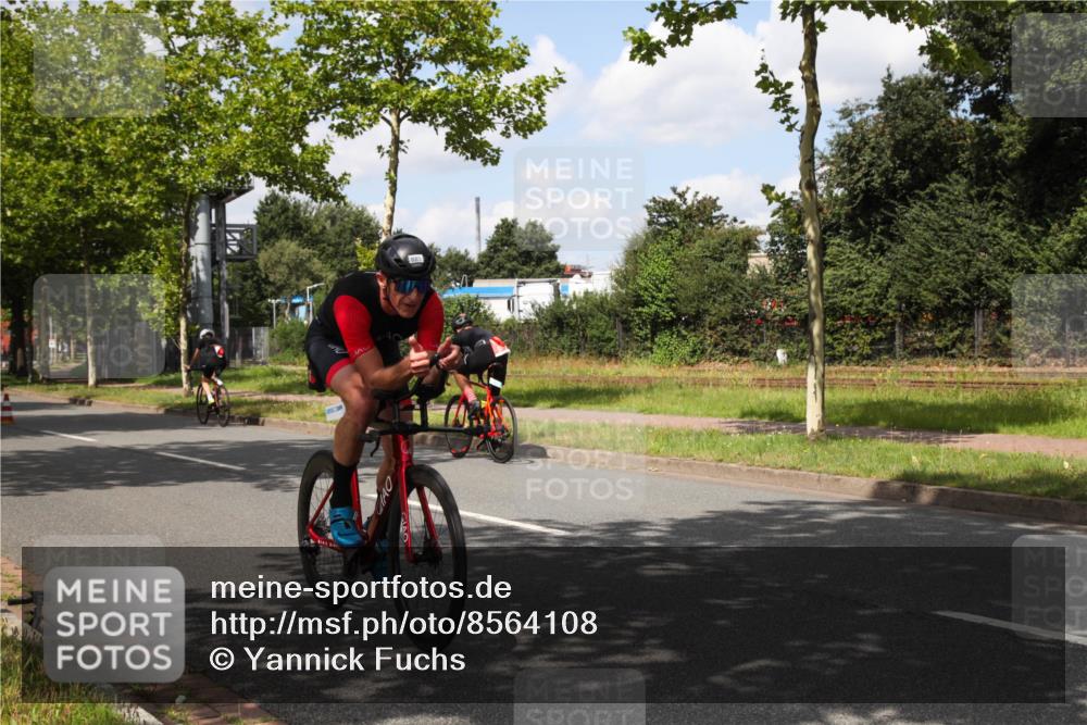 10.08.2025 - GEWOBA Citytriathlon Bremen Yannick Fuchs http://msf.ph/oto/8564108 10.08.2025 12:43:19 Radfahren 612, 646, 677, 885, 889, 945, 964, 1038 meine-sportfotos.de