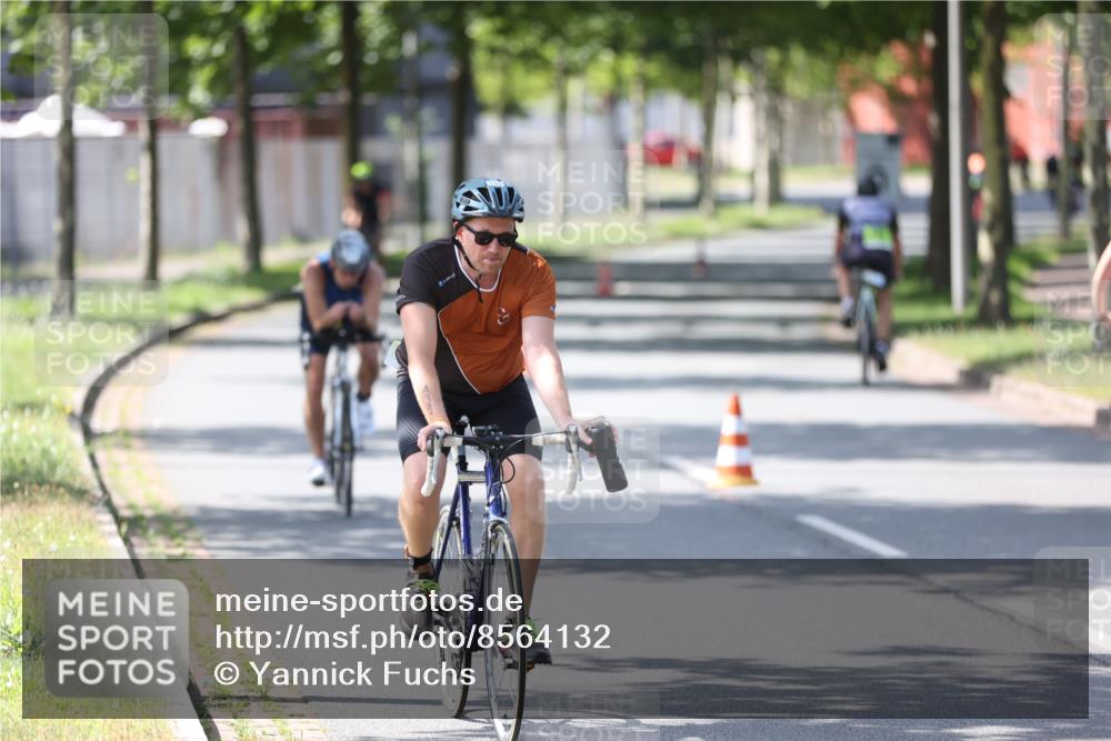 10.08.2025 - GEWOBA Citytriathlon Bremen Yannick Fuchs http://msf.ph/oto/8564132 10.08.2025 14:40:05 Radfahren 52, 59, 69, 139, 217, 225, 274 meine-sportfotos.de