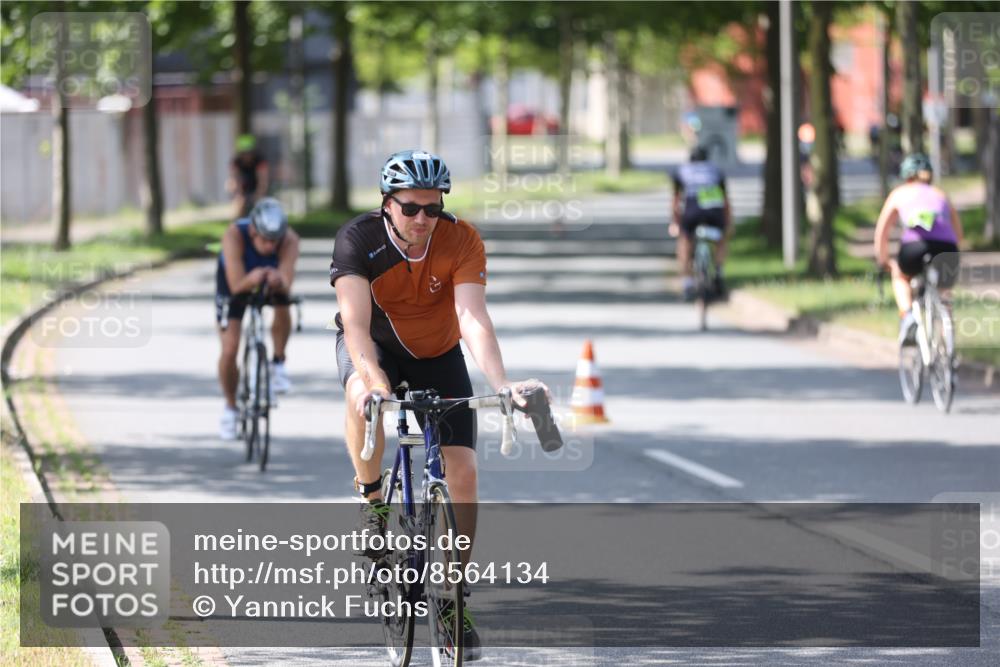 10.08.2025 - GEWOBA Citytriathlon Bremen Yannick Fuchs http://msf.ph/oto/8564134 10.08.2025 14:40:05 Radfahren 52, 59, 69, 139, 217, 225, 274 meine-sportfotos.de