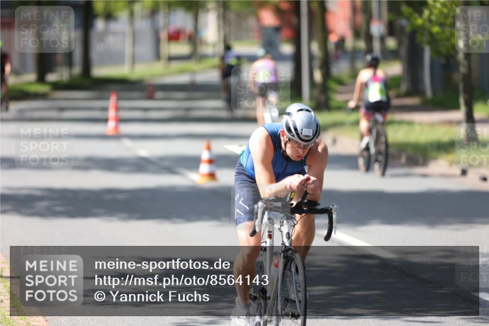 10.08.2025 - GEWOBA Citytriathlon Bremen Yannick Fuchs http://msf.ph/oto/8564143 10.08.2025 14:40:07 Radfahren 52, 59, 69, 139, 225, 274 meine-sportfotos.de