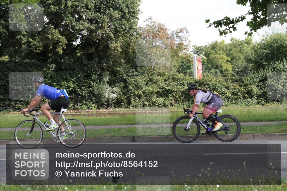 10.08.2025 - GEWOBA Citytriathlon Bremen Yannick Fuchs http://msf.ph/oto/8564152 10.08.2025 10:55:14 Radfahren 19, 163, 211, 219, 397, 418 meine-sportfotos.de