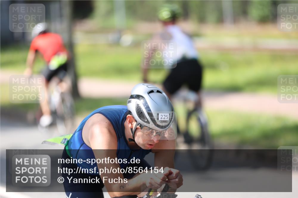 10.08.2025 - GEWOBA Citytriathlon Bremen Yannick Fuchs http://msf.ph/oto/8564154 10.08.2025 14:40:07 Radfahren 52, 59, 69, 139, 225, 274 meine-sportfotos.de