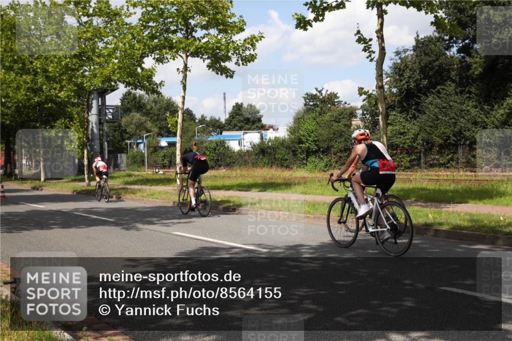 10.08.2025 - GEWOBA Citytriathlon Bremen Yannick Fuchs http://msf.ph/oto/8564155 10.08.2025 12:43:49 Radfahren 608, 837, 842, 907, 925, 954, 1012 meine-sportfotos.de