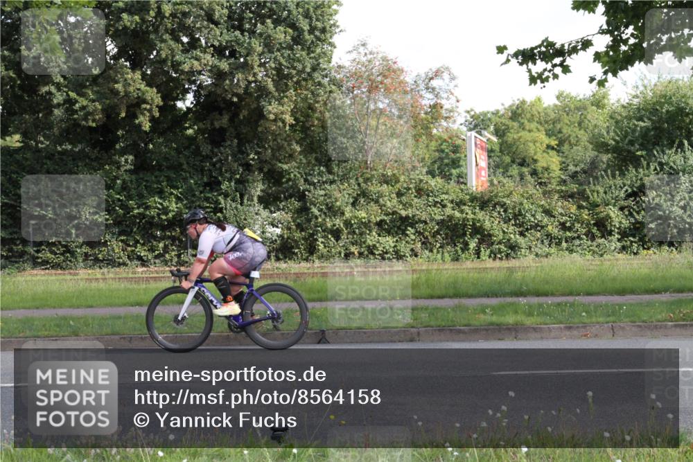 10.08.2025 - GEWOBA Citytriathlon Bremen Yannick Fuchs http://msf.ph/oto/8564158 10.08.2025 10:55:14 Radfahren 19, 163, 211, 219, 397, 418 meine-sportfotos.de