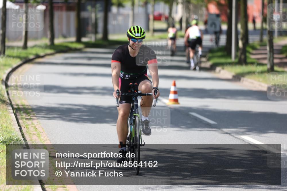 10.08.2025 - GEWOBA Citytriathlon Bremen Yannick Fuchs http://msf.ph/oto/8564162 10.08.2025 14:40:12 Radfahren 52, 59, 69, 139, 225 meine-sportfotos.de