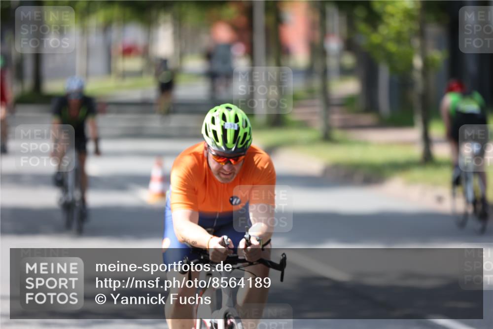 10.08.2025 - GEWOBA Citytriathlon Bremen Yannick Fuchs http://msf.ph/oto/8564189 10.08.2025 14:40:28 Radfahren 29, 47, 131, 242, 258, 297, 529 meine-sportfotos.de