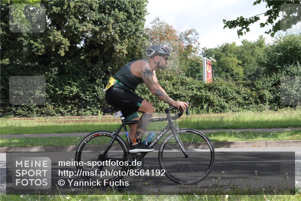 10.08.2025 - GEWOBA Citytriathlon Bremen Yannick Fuchs http://msf.ph/oto/8564192 10.08.2025 10:55:23 Radfahren 19, 163, 211, 219, 397, 418 meine-sportfotos.de