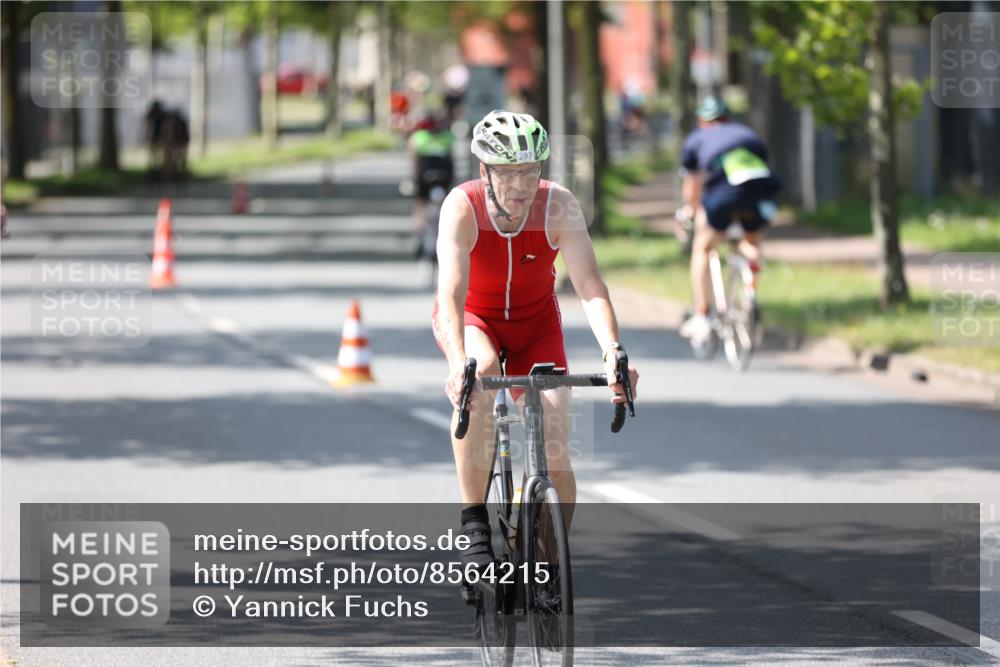 10.08.2025 - GEWOBA Citytriathlon Bremen Yannick Fuchs http://msf.ph/oto/8564215 10.08.2025 14:40:31 Radfahren 29, 47, 131, 186, 242, 258, 289, 297, 529 meine-sportfotos.de