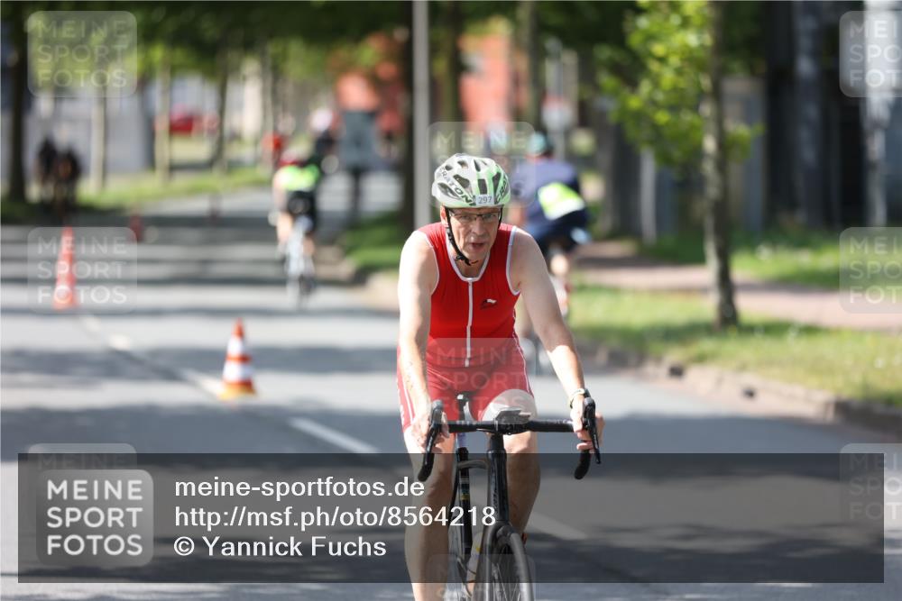 10.08.2025 - GEWOBA Citytriathlon Bremen Yannick Fuchs http://msf.ph/oto/8564218 10.08.2025 14:40:31 Radfahren 29, 47, 131, 186, 242, 258, 289, 297, 529 meine-sportfotos.de