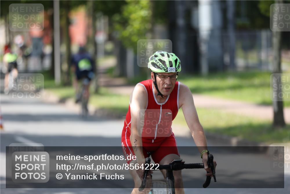 10.08.2025 - GEWOBA Citytriathlon Bremen Yannick Fuchs http://msf.ph/oto/8564222 10.08.2025 14:40:32 Radfahren 29, 47, 131, 186, 242, 258, 289, 297, 529 meine-sportfotos.de