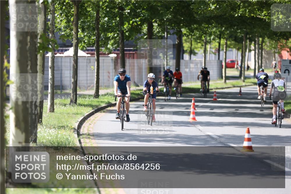 10.08.2025 - GEWOBA Citytriathlon Bremen Yannick Fuchs http://msf.ph/oto/8564256 10.08.2025 14:40:36 Radfahren 29, 47, 131, 186, 211, 224, 242, 258, 289, 297, 529 meine-sportfotos.de