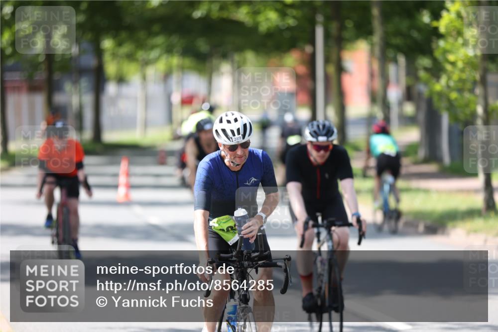 10.08.2025 - GEWOBA Citytriathlon Bremen Yannick Fuchs http://msf.ph/oto/8564285 10.08.2025 14:40:43 Radfahren 29, 131, 186, 211, 224, 289, 297, 529 meine-sportfotos.de