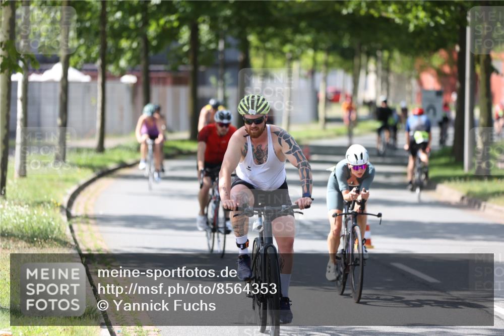 10.08.2025 - GEWOBA Citytriathlon Bremen Yannick Fuchs http://msf.ph/oto/8564353 10.08.2025 14:41:05 Radfahren 103, 142, 177, 204, 249, 253, 266, 353, 431, 432, 476, 477 meine-sportfotos.de