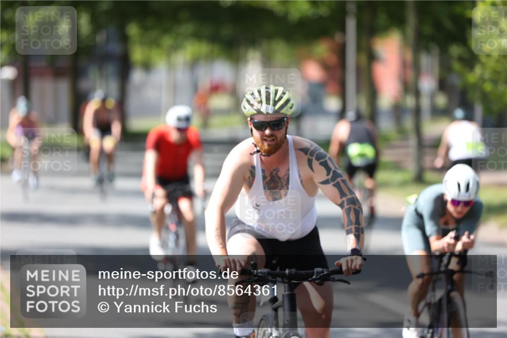 10.08.2025 - GEWOBA Citytriathlon Bremen Yannick Fuchs http://msf.ph/oto/8564361 10.08.2025 14:41:06 Radfahren 103, 142, 177, 204, 249, 253, 266, 353, 431, 432, 476, 477 meine-sportfotos.de