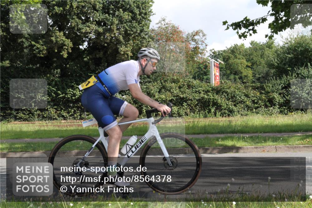 10.08.2025 - GEWOBA Citytriathlon Bremen Yannick Fuchs http://msf.ph/oto/8564378 10.08.2025 10:56:27 Radfahren 31, 115, 401, 429, 464 meine-sportfotos.de