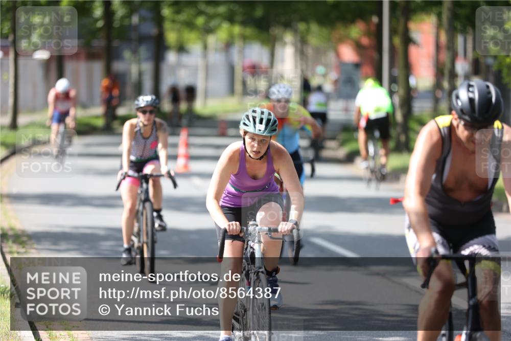 10.08.2025 - GEWOBA Citytriathlon Bremen Yannick Fuchs http://msf.ph/oto/8564387 10.08.2025 14:41:09 Radfahren 103, 142, 177, 204, 249, 253, 266, 353, 431, 432, 476, 477 meine-sportfotos.de