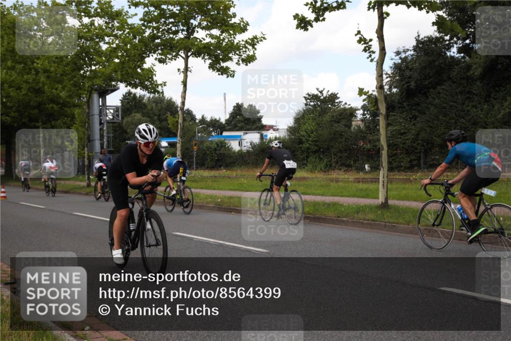 10.08.2025 - GEWOBA Citytriathlon Bremen Yannick Fuchs http://msf.ph/oto/8564399 10.08.2025 12:46:21 Radfahren 625, 948, 1011 meine-sportfotos.de