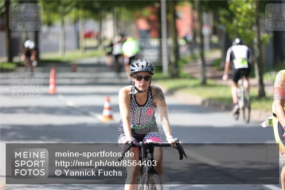 10.08.2025 - GEWOBA Citytriathlon Bremen Yannick Fuchs http://msf.ph/oto/8564403 10.08.2025 14:41:11 Radfahren 103, 142, 204, 249, 253, 266, 280, 353, 431, 432, 476, 477 meine-sportfotos.de