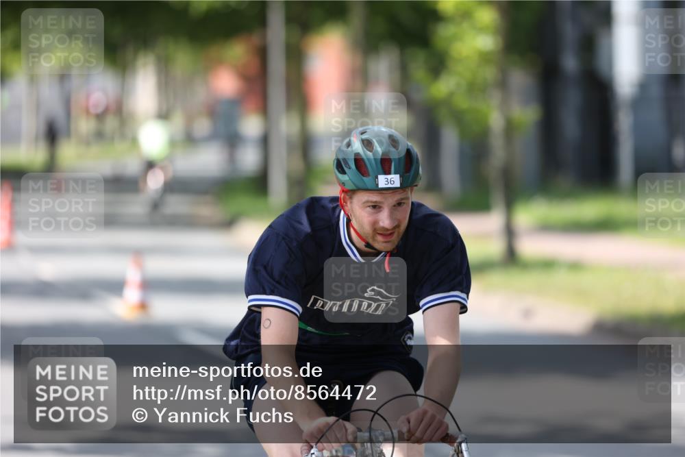 10.08.2025 - GEWOBA Citytriathlon Bremen Yannick Fuchs http://msf.ph/oto/8564472 10.08.2025 14:41:32 Radfahren 36, 280, 306, 343, 513 meine-sportfotos.de
