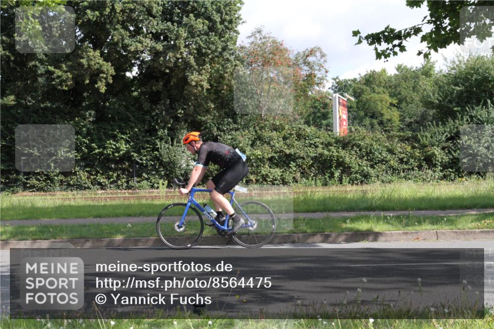 10.08.2025 - GEWOBA Citytriathlon Bremen Yannick Fuchs http://msf.ph/oto/8564475 10.08.2025 10:57:11 Radfahren 5, 77, 101, 233, 454 meine-sportfotos.de