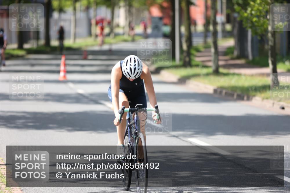 10.08.2025 - GEWOBA Citytriathlon Bremen Yannick Fuchs http://msf.ph/oto/8564492 10.08.2025 14:41:37 Radfahren 36, 209, 306, 317, 343, 480, 513 meine-sportfotos.de
