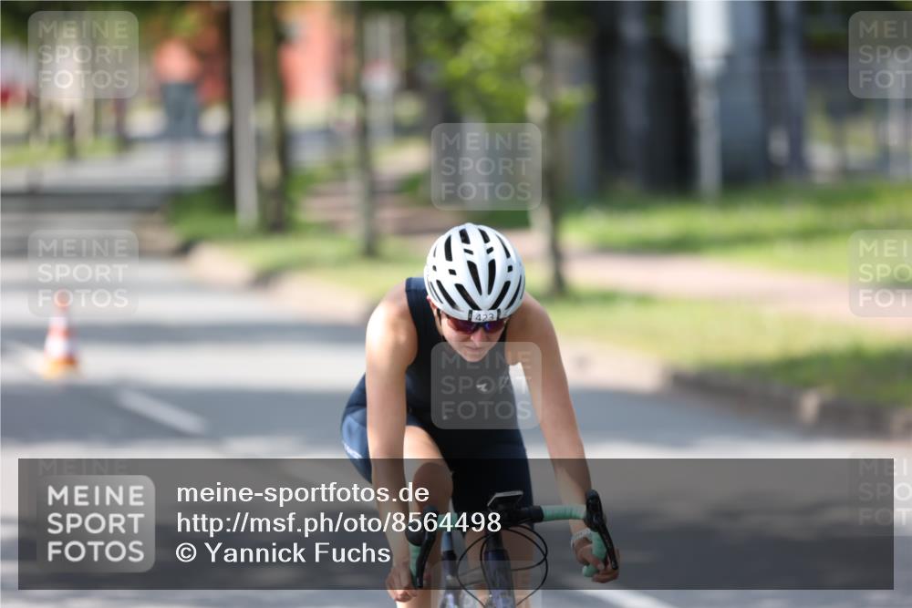 10.08.2025 - GEWOBA Citytriathlon Bremen Yannick Fuchs http://msf.ph/oto/8564498 10.08.2025 14:41:38 Radfahren 36, 209, 306, 317, 343, 480, 513 meine-sportfotos.de
