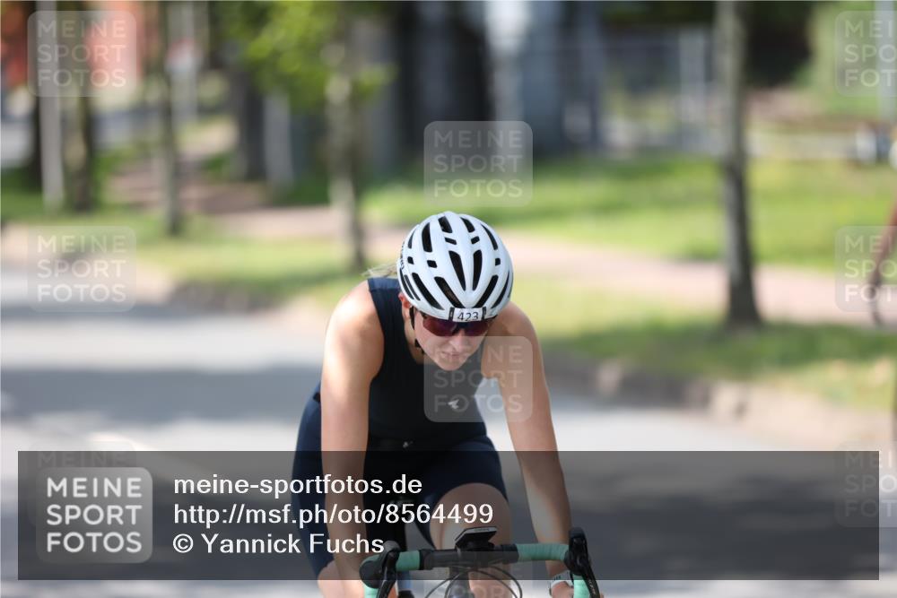 10.08.2025 - GEWOBA Citytriathlon Bremen Yannick Fuchs http://msf.ph/oto/8564499 10.08.2025 14:41:38 Radfahren 36, 209, 306, 317, 343, 480, 513 meine-sportfotos.de