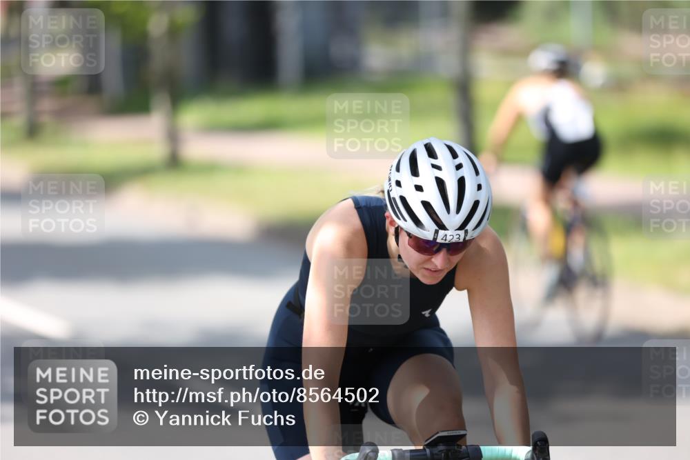 10.08.2025 - GEWOBA Citytriathlon Bremen Yannick Fuchs http://msf.ph/oto/8564502 10.08.2025 14:41:38 Radfahren 36, 209, 306, 317, 343, 480, 513 meine-sportfotos.de
