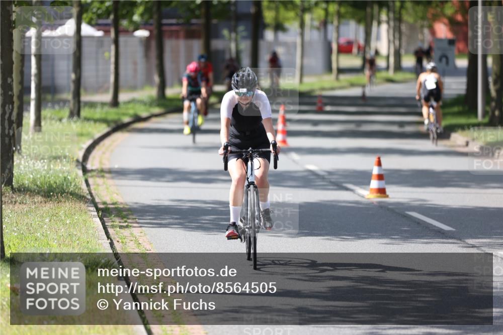 10.08.2025 - GEWOBA Citytriathlon Bremen Yannick Fuchs http://msf.ph/oto/8564505 10.08.2025 14:41:42 Radfahren 209, 262, 306, 317, 343, 478, 480, 513 meine-sportfotos.de