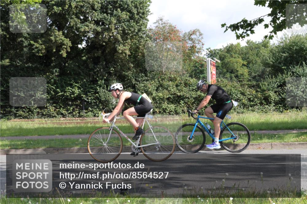 10.08.2025 - GEWOBA Citytriathlon Bremen Yannick Fuchs http://msf.ph/oto/8564527 10.08.2025 10:57:21 Radfahren 77, 233, 435 meine-sportfotos.de