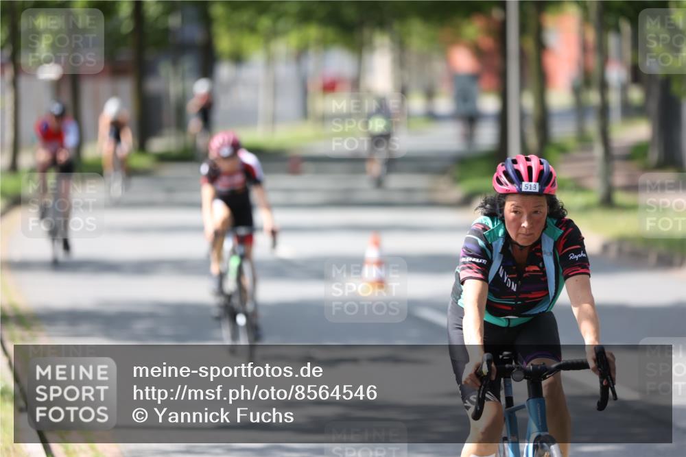 10.08.2025 - GEWOBA Citytriathlon Bremen Yannick Fuchs http://msf.ph/oto/8564546 10.08.2025 14:41:48 Radfahren 209, 213, 250, 262, 306, 317, 343, 478, 480, 513 meine-sportfotos.de