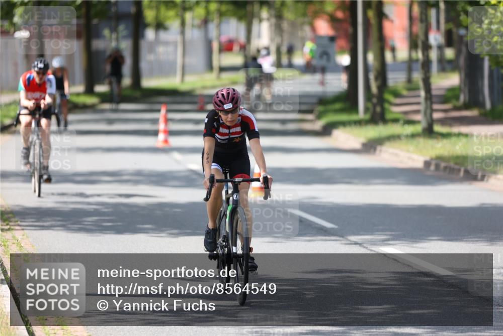 10.08.2025 - GEWOBA Citytriathlon Bremen Yannick Fuchs http://msf.ph/oto/8564549 10.08.2025 14:41:49 Radfahren 209, 213, 250, 262, 317, 343, 478, 480, 513 meine-sportfotos.de