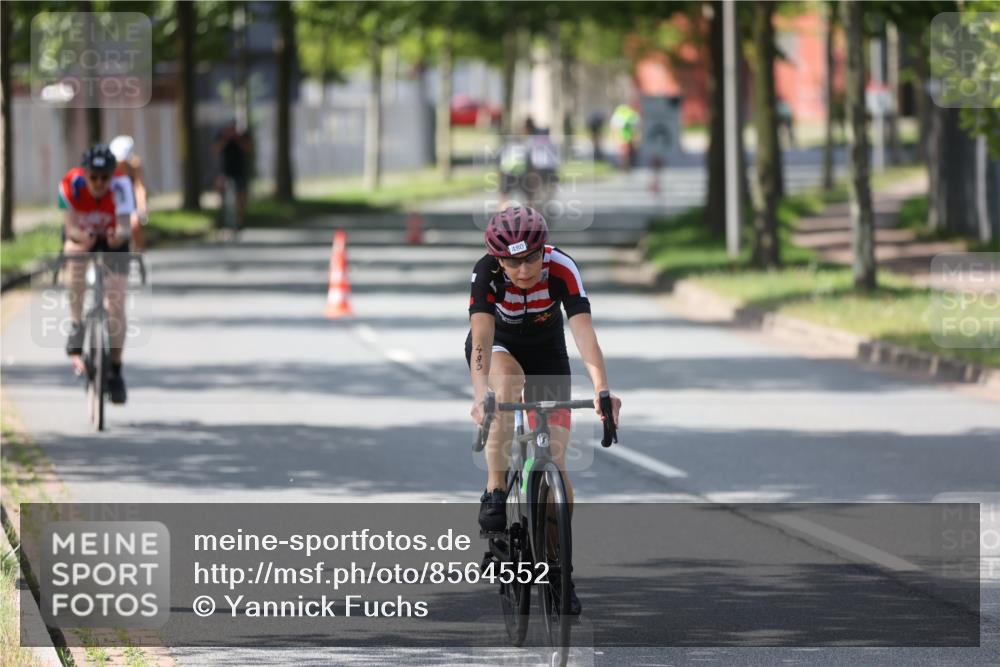 10.08.2025 - GEWOBA Citytriathlon Bremen Yannick Fuchs http://msf.ph/oto/8564552 10.08.2025 14:41:49 Radfahren 209, 213, 250, 262, 317, 343, 478, 480, 513 meine-sportfotos.de