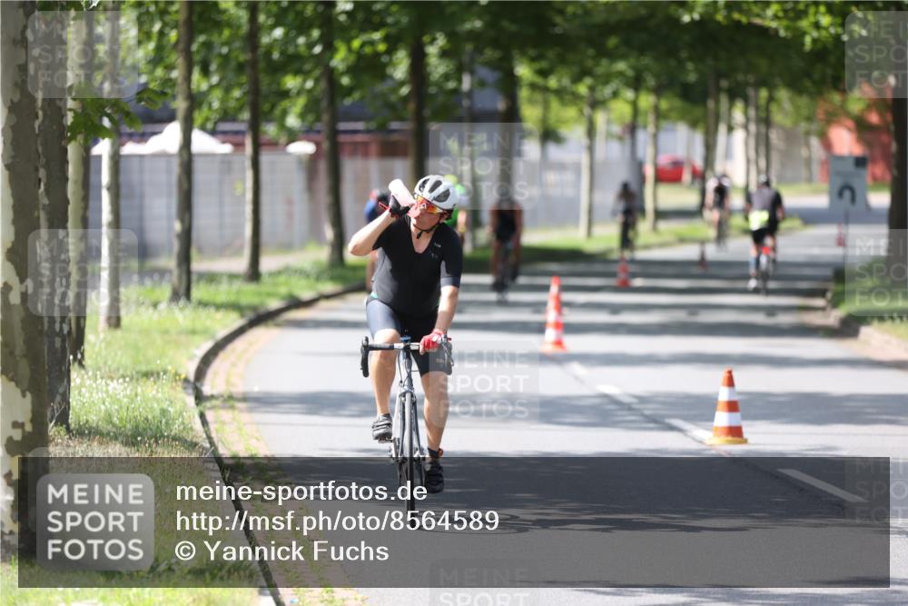 10.08.2025 - GEWOBA Citytriathlon Bremen Yannick Fuchs http://msf.ph/oto/8564589 10.08.2025 14:41:56 Radfahren 56, 209, 213, 235, 246, 250, 262, 317, 478, 480 meine-sportfotos.de
