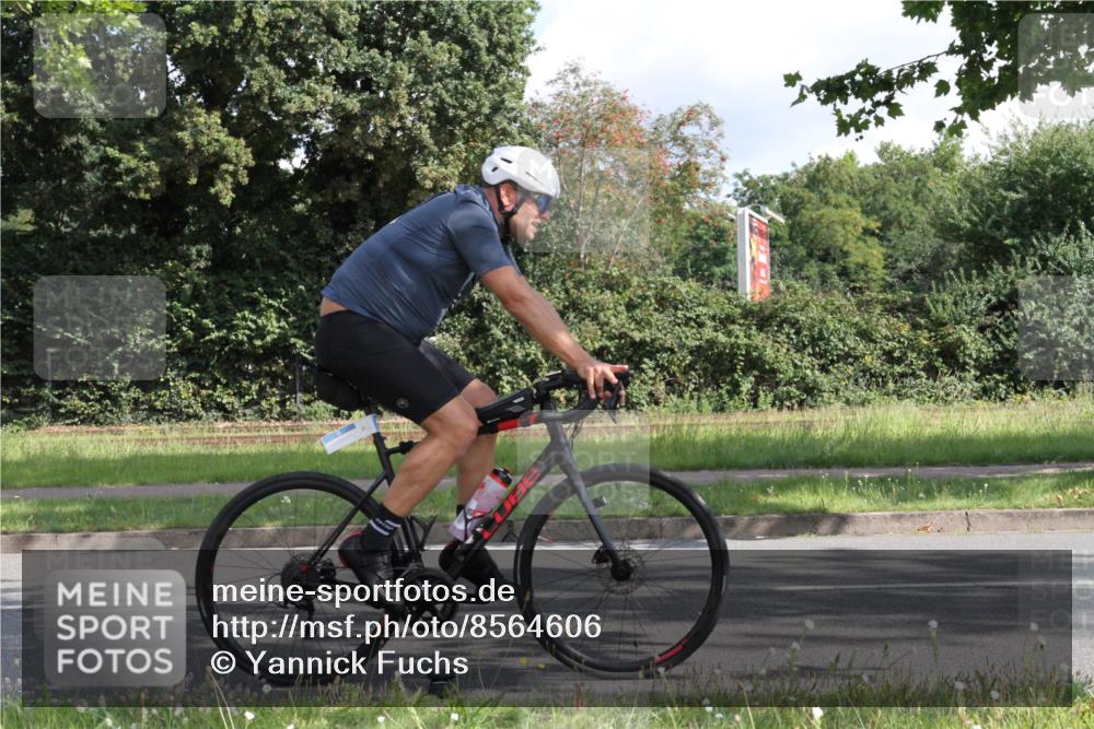 10.08.2025 - GEWOBA Citytriathlon Bremen Yannick Fuchs http://msf.ph/oto/8564606 10.08.2025 10:57:48 Radfahren 35, 159, 215, 458 meine-sportfotos.de