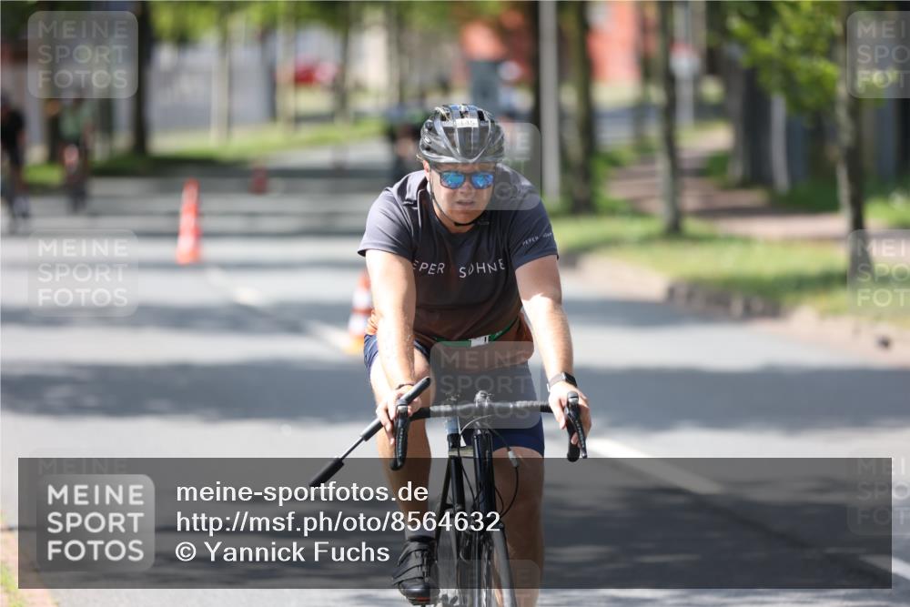 10.08.2025 - GEWOBA Citytriathlon Bremen Yannick Fuchs http://msf.ph/oto/8564632 10.08.2025 14:42:19 Radfahren 19, 145, 288, 488 meine-sportfotos.de