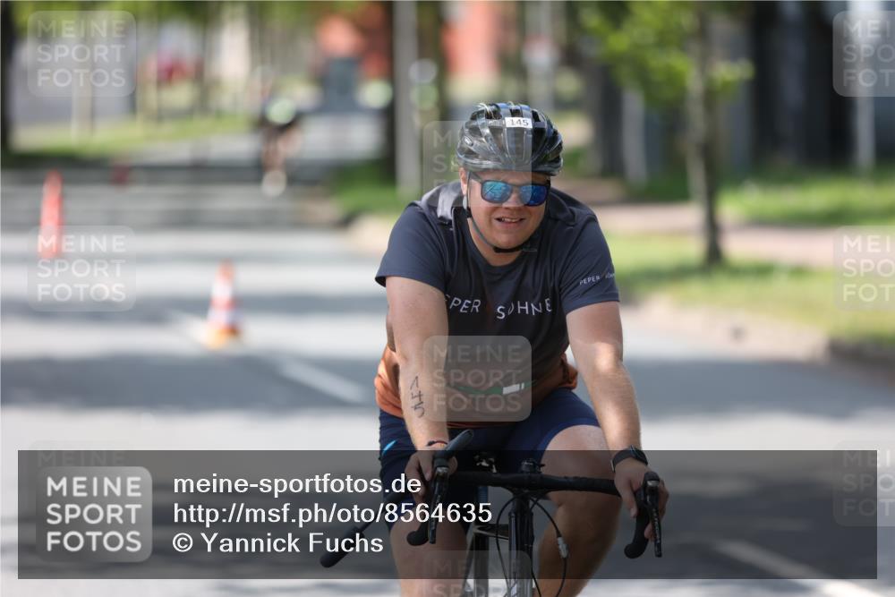 10.08.2025 - GEWOBA Citytriathlon Bremen Yannick Fuchs http://msf.ph/oto/8564635 10.08.2025 14:42:20 Radfahren 19, 145, 288, 488 meine-sportfotos.de