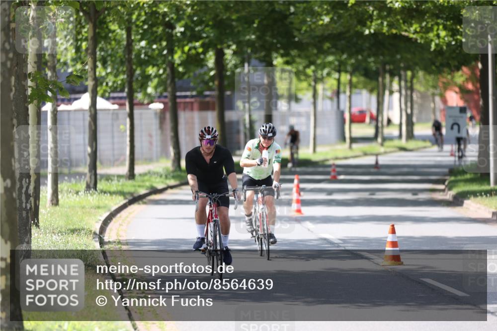 10.08.2025 - GEWOBA Citytriathlon Bremen Yannick Fuchs http://msf.ph/oto/8564639 10.08.2025 14:42:23 Radfahren 19, 145, 288, 488 meine-sportfotos.de