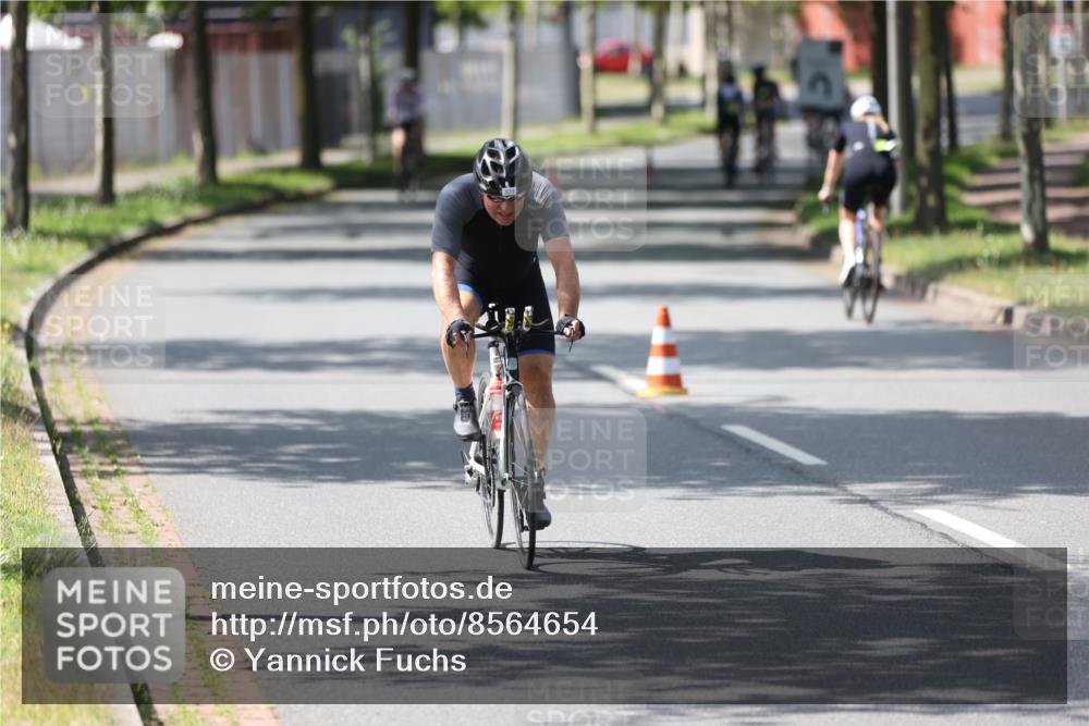 10.08.2025 - GEWOBA Citytriathlon Bremen Yannick Fuchs http://msf.ph/oto/8564654 10.08.2025 14:42:34 Radfahren 110, 288, 303, 488 meine-sportfotos.de