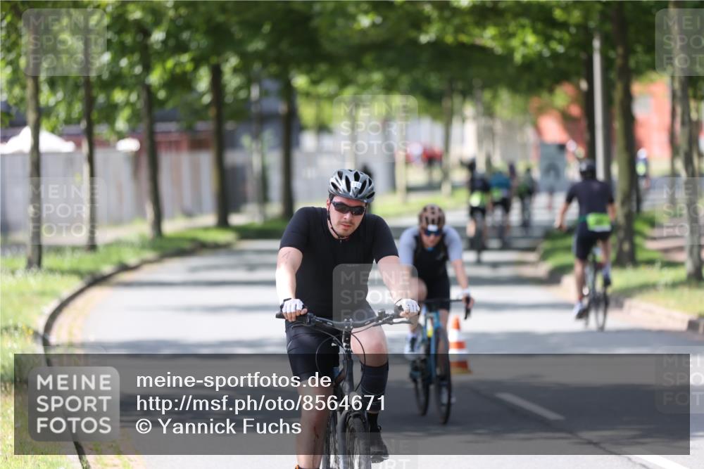 10.08.2025 - GEWOBA Citytriathlon Bremen Yannick Fuchs http://msf.ph/oto/8564671 10.08.2025 14:42:52 Radfahren 67, 110, 180, 436, 446, 474, 479 meine-sportfotos.de