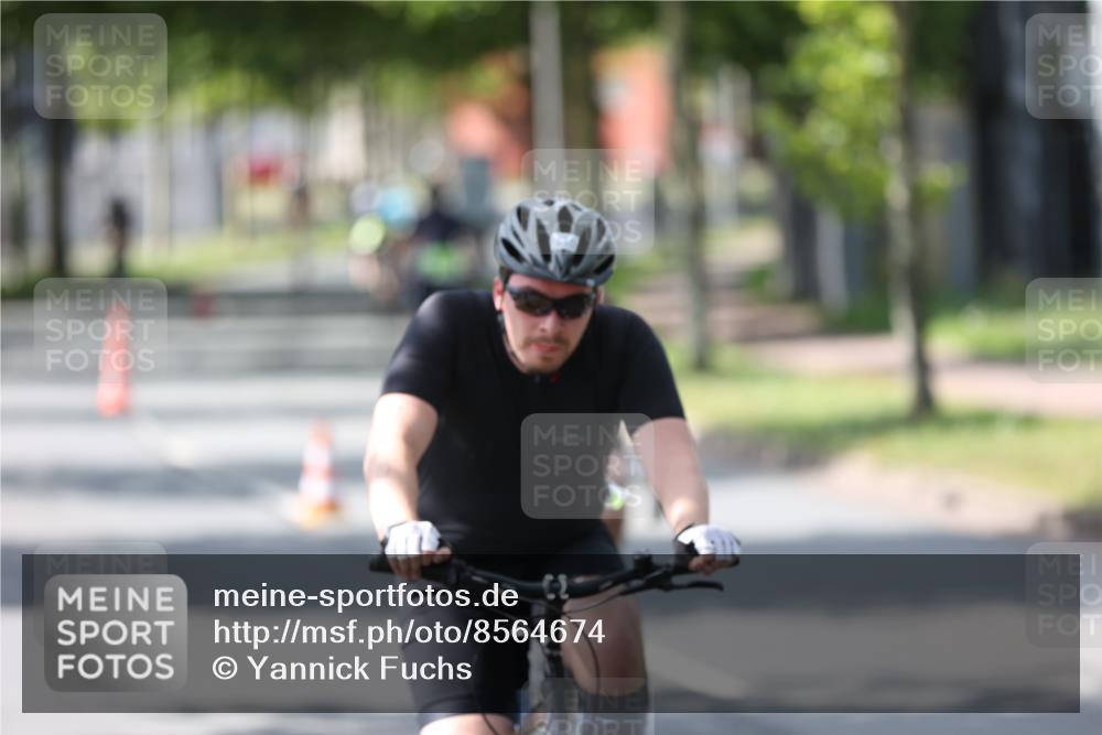 10.08.2025 - GEWOBA Citytriathlon Bremen Yannick Fuchs http://msf.ph/oto/8564674 10.08.2025 14:42:52 Radfahren 67, 110, 180, 436, 446, 474, 479 meine-sportfotos.de