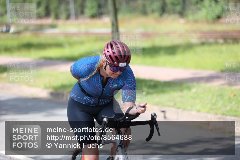 10.08.2025 - GEWOBA Citytriathlon Bremen Yannick Fuchs http://msf.ph/oto/8564688 10.08.2025 14:43:06 Radfahren 67, 180, 205, 436, 446 meine-sportfotos.de