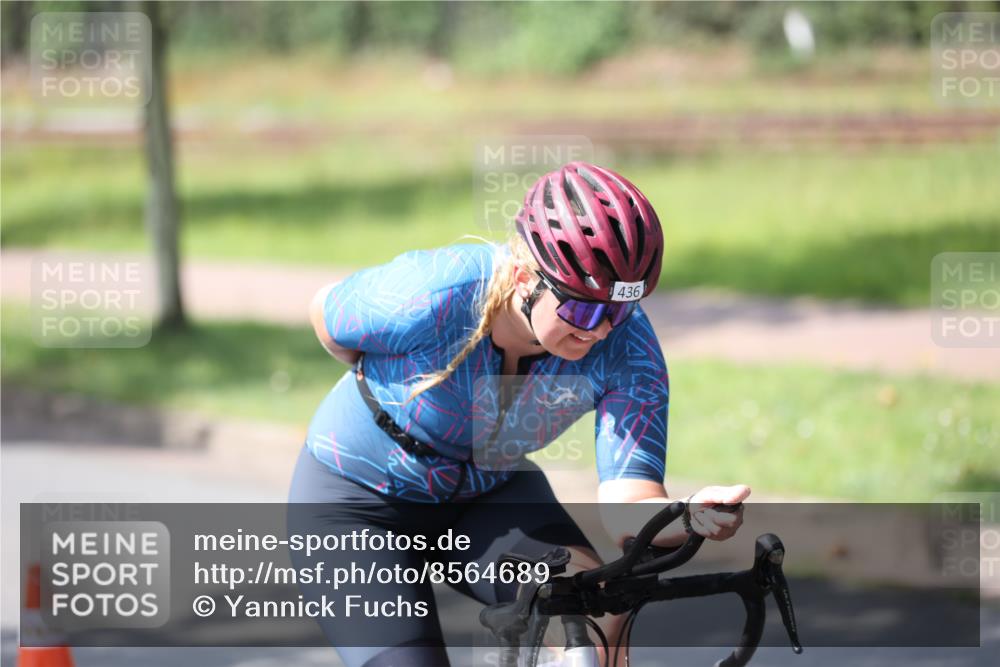 10.08.2025 - GEWOBA Citytriathlon Bremen Yannick Fuchs http://msf.ph/oto/8564689 10.08.2025 14:43:06 Radfahren 67, 180, 205, 436, 446 meine-sportfotos.de
